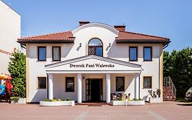 Dworek Pani Walewska Hotel 3*